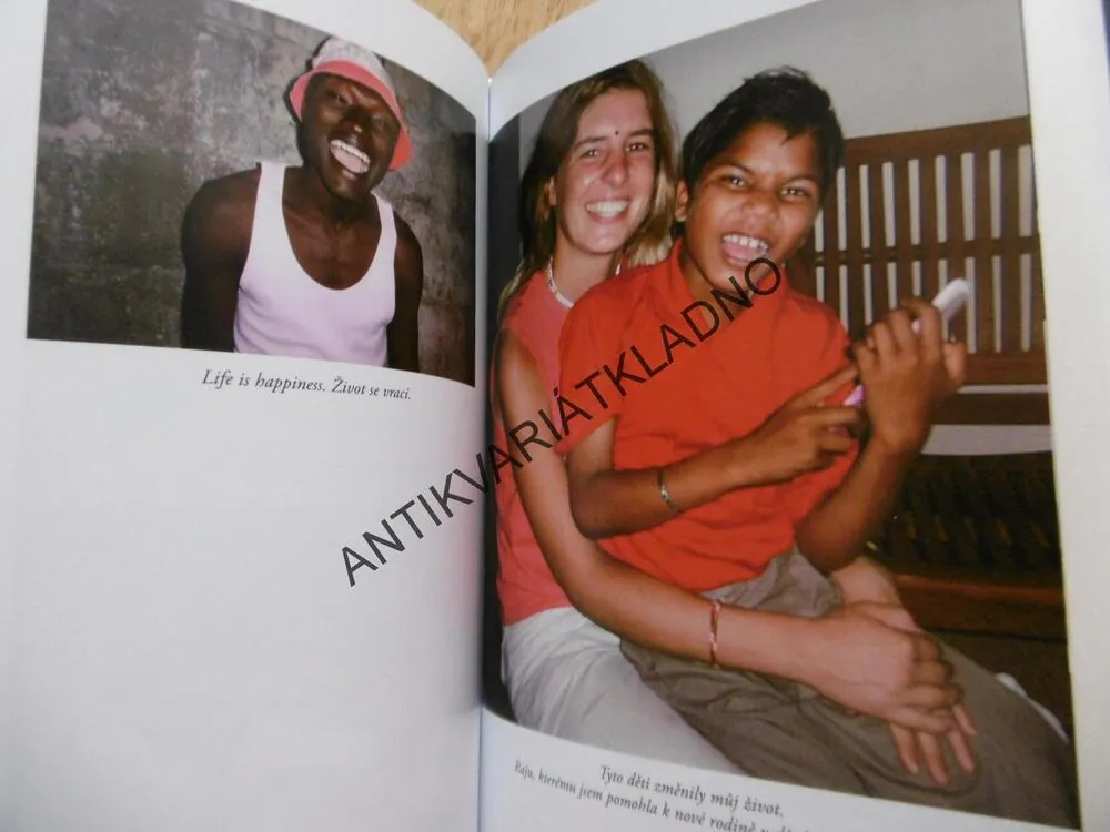 ZLODĚJI HVĚZD, NICOLE MTAWA, MŮJ ŽIVOT V AFRICE, AFRIKA, **an
