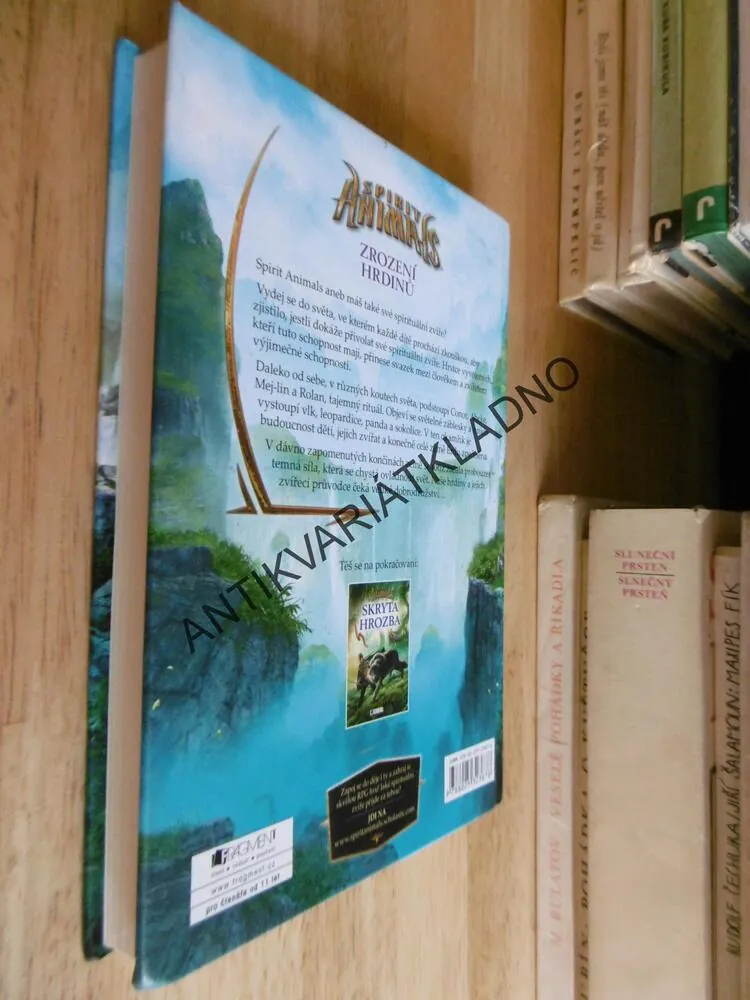 ZROZENÍ HRDINŮ, SPIRIT ANIMALS, BRANDON MULL, **an
