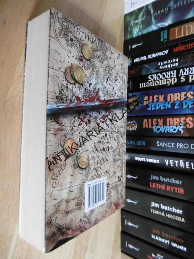 NEJLÉPE CHUTNÁ ZA STUDENA, JOE ABERCROMBIE