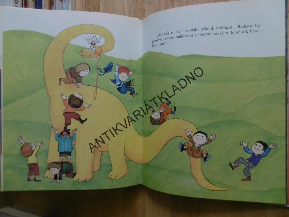 PIKO DINOSAURUS, LEOPOLD SUHODOLČAN, MARJANCEA JEMEC-BOŽIČOVÁ, **an