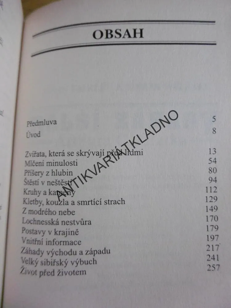 DALŠÍ ZÁHADY, ARTHUR C. CLARKE, **an