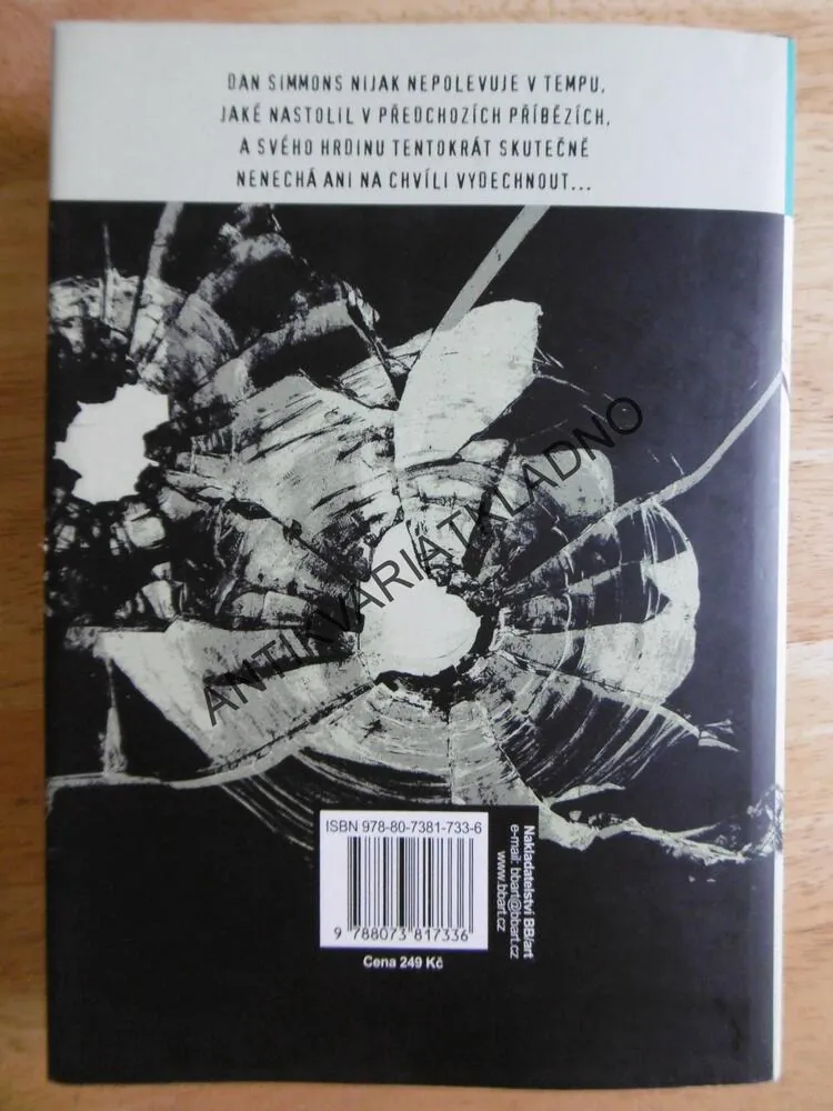 KRUTÝ OSUD, DAN SIMMONS,