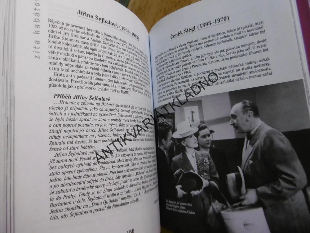 ZITA KABÁTOVÁ, BEZ SERVÍTKŮ..., MARIE FORMÁČKOVÁ, **an