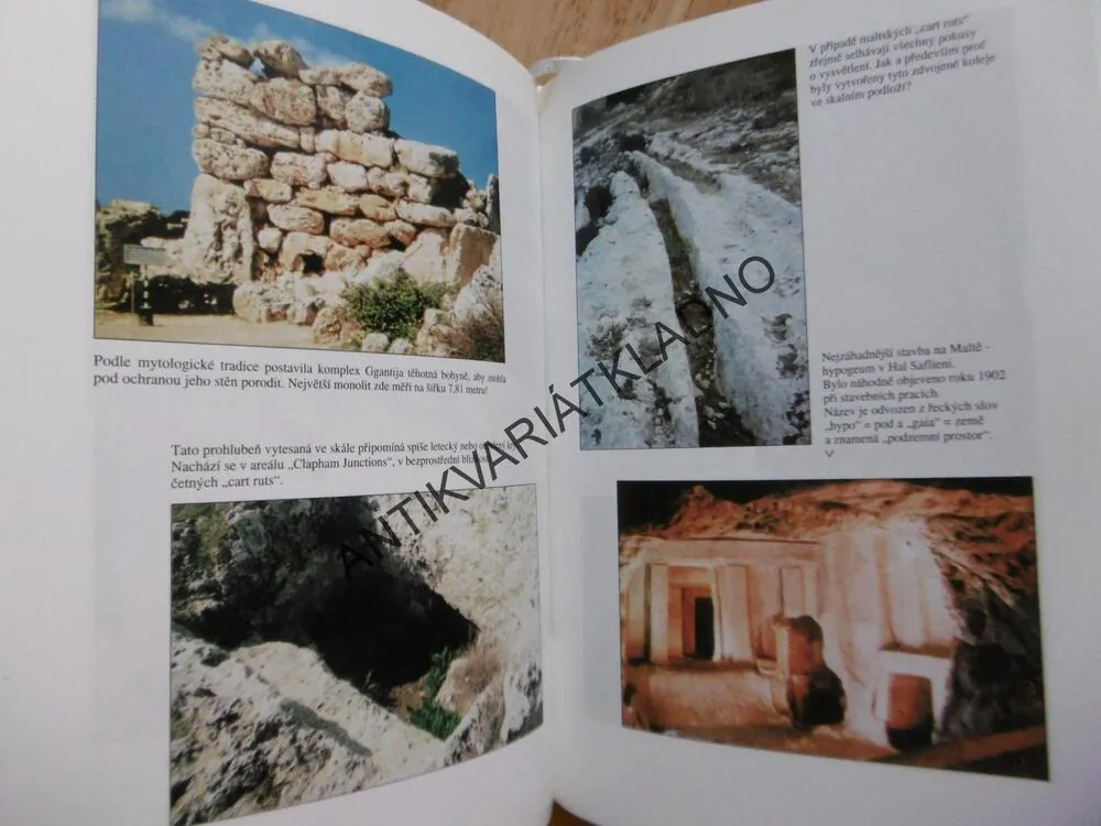 BÍLÁ PYRAMIDA, HARTWIG HAUSDORF, **an