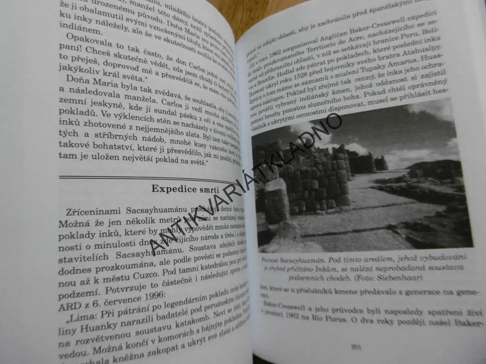 LOVCI ZTRACENÉHO VĚDĚNÍ, ERICH VON DÄNIKEN, ARCHEOLOGIE, **an