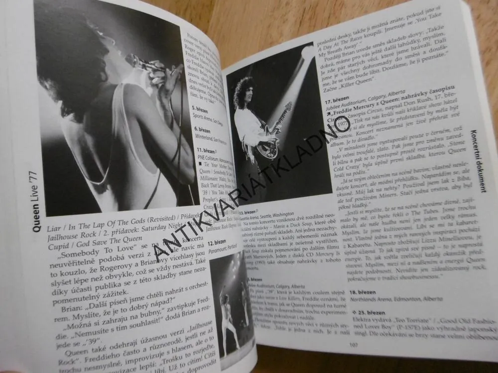 QUEEN LIVE, GREG BROOKS, BRIAN MAY, **an