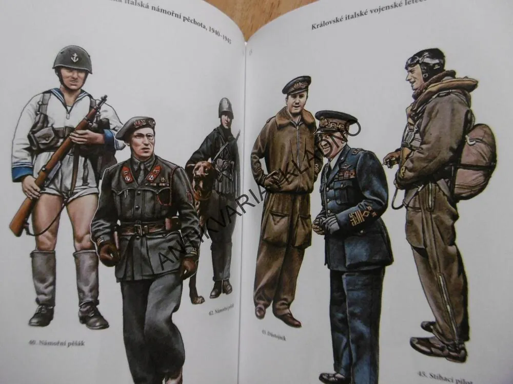 VOJENSKÉ STEJNOKROJE DRUHÉ SVĚTOVÉ VÁLKY, A.MOLLO, MCGREGOR, **an