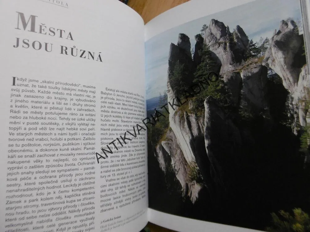 POSLEDNÍ PŘÍRODNÍ RÁJE ČECH, MORAVY A SLOVENSKA, KHOLOVÁ, ČIHAŘ,