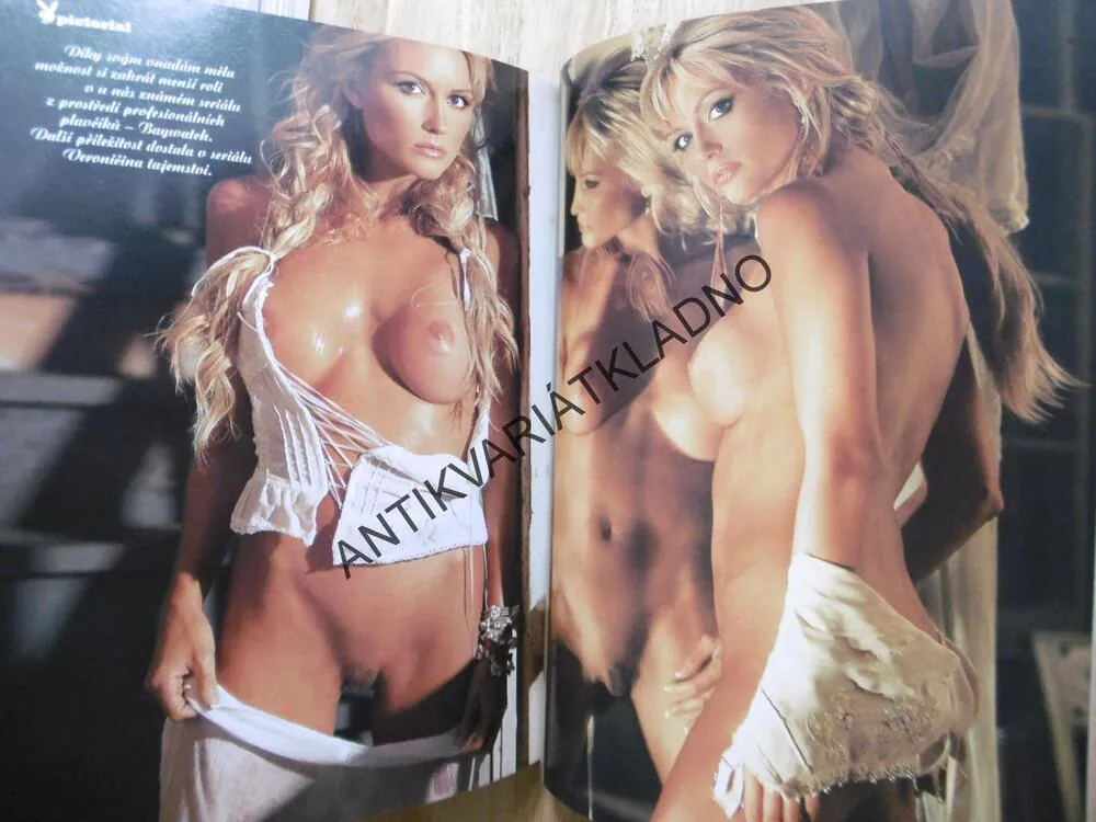 PLAYBOY, 10/2003, CARMEN ELECTRA