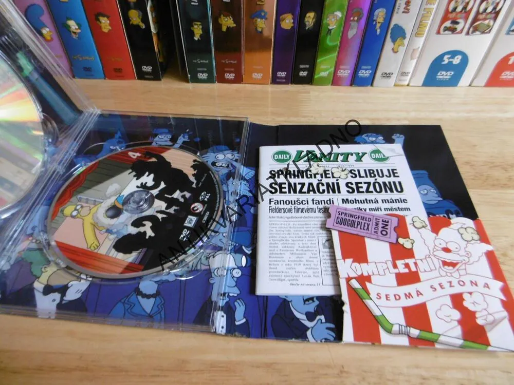 SIMPSONOVI, KOMPLETNÍ SEDMÁ SÉRIE, 3 DVD FILM