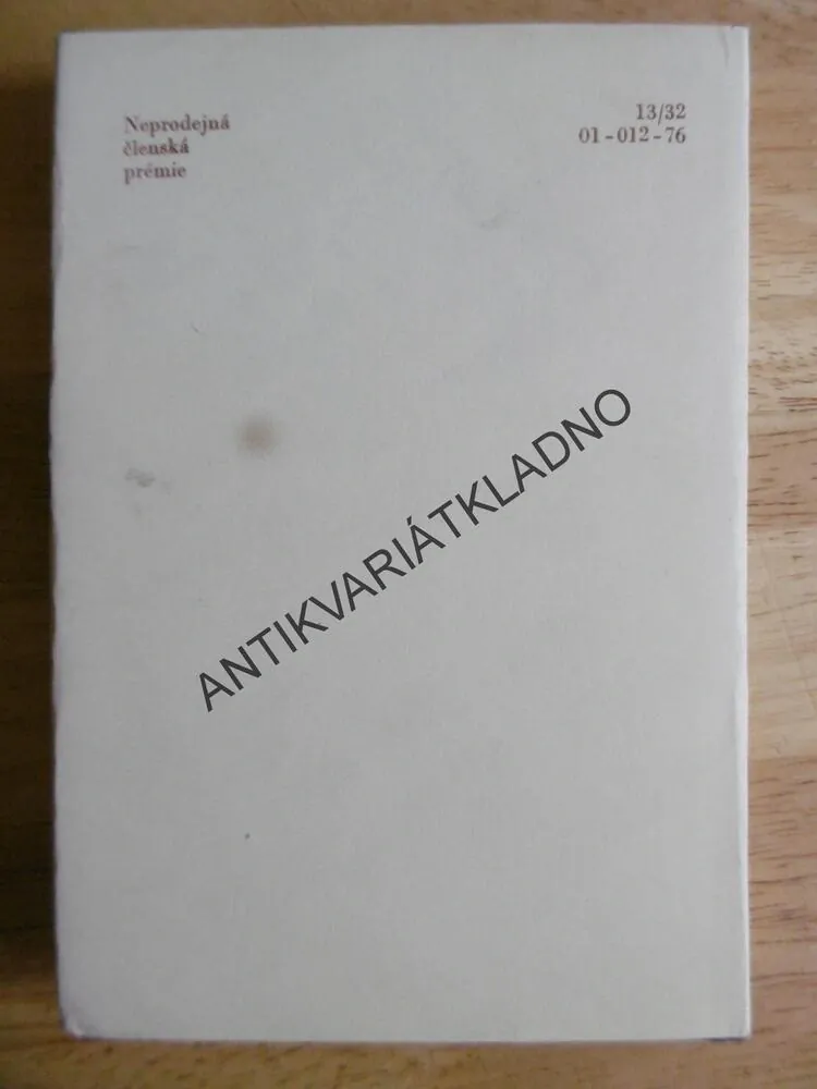 O LÁSCE, ANTON PAVLOVIČ ČECHOV,  ULRICH, **an