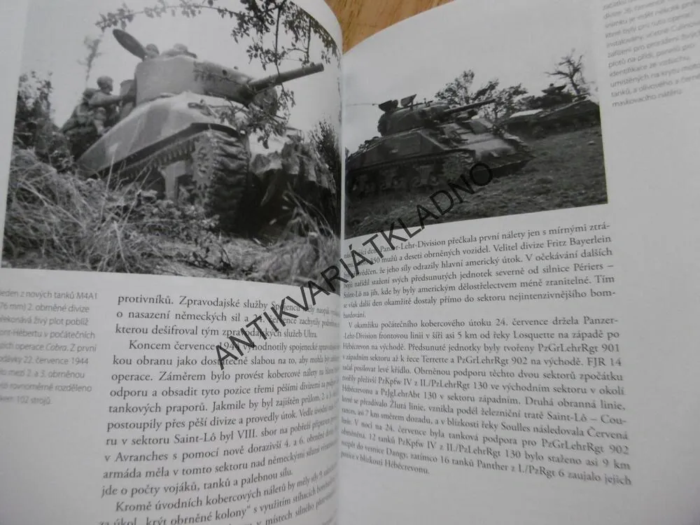 PZKPFW IV VS SHERMAN FRANCIE 1944, ZALOGA