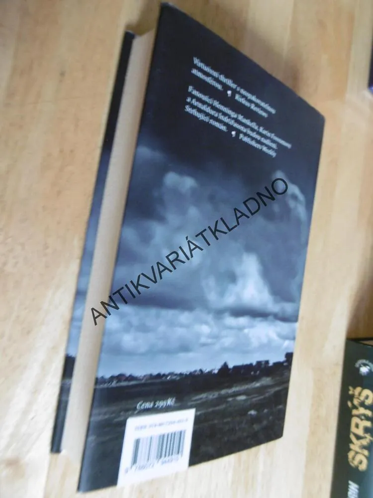 PROLITÁ KREV, ASA LARSSONOVÁ, **an