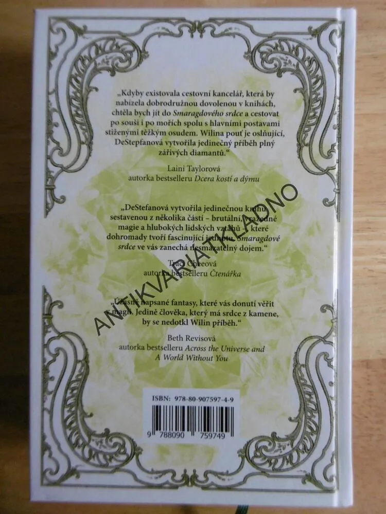SMARAGDOVÉ SRDCE, LAUREN DE STEFANO, **an