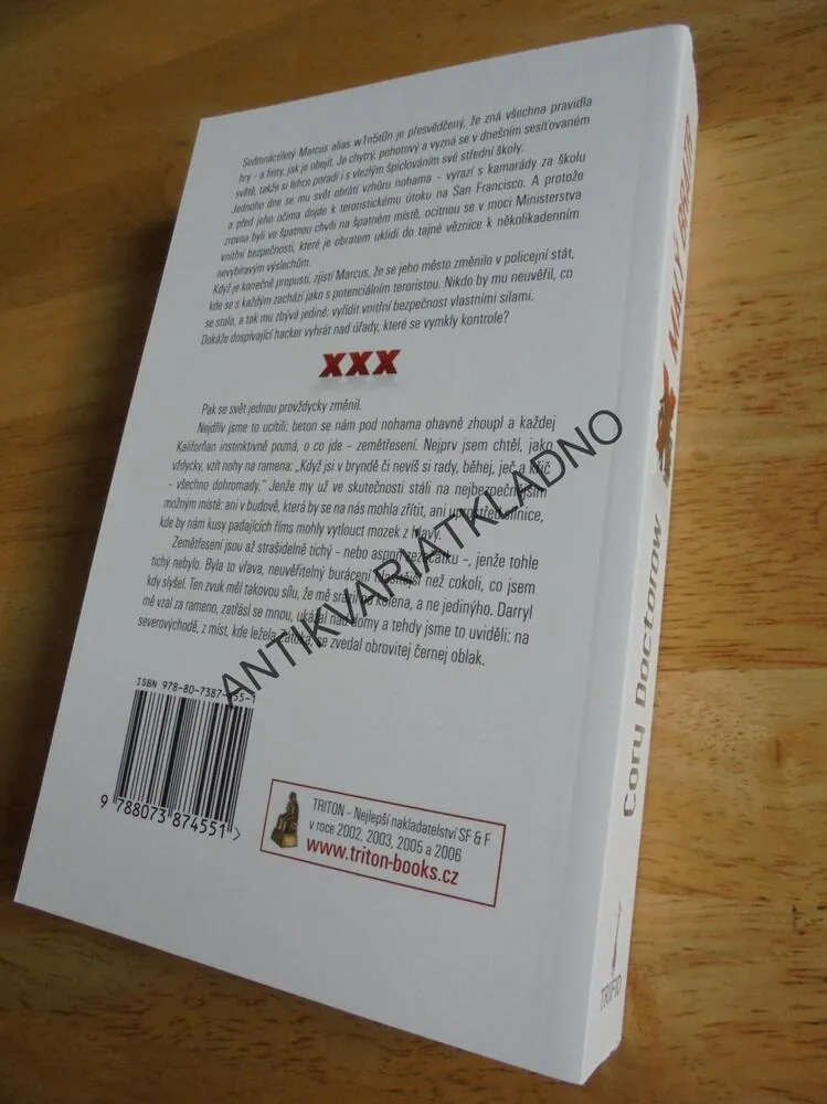 MALÝ BRATR, CORY DOCTOROW, **an