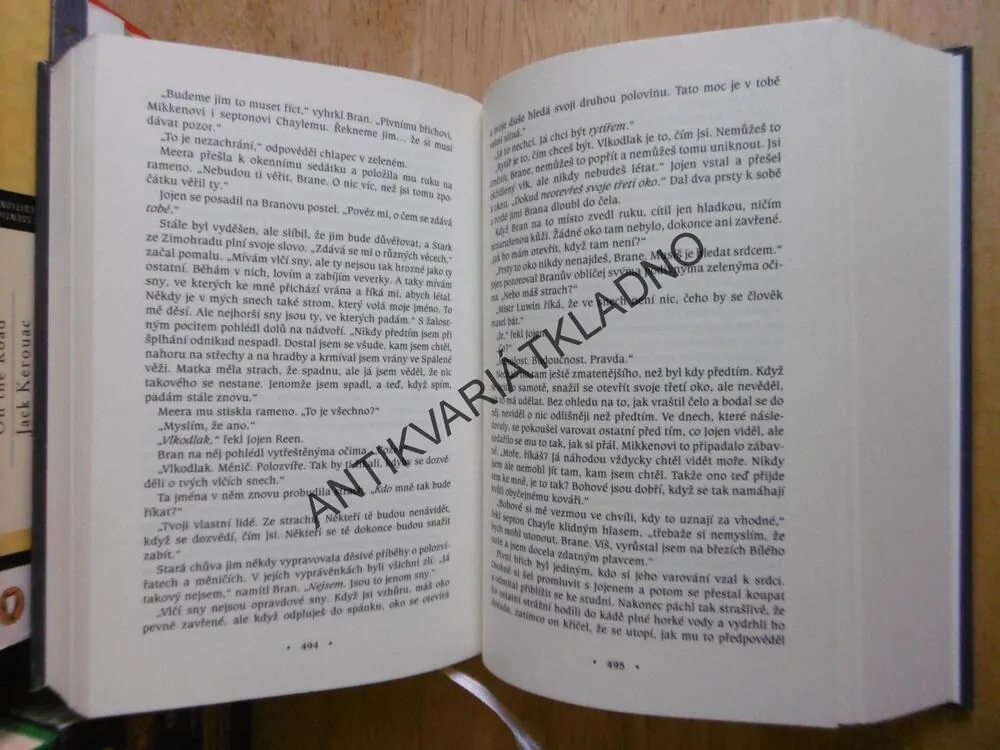 HRA O TRŮNY, GEORGE R.R.MARTIN