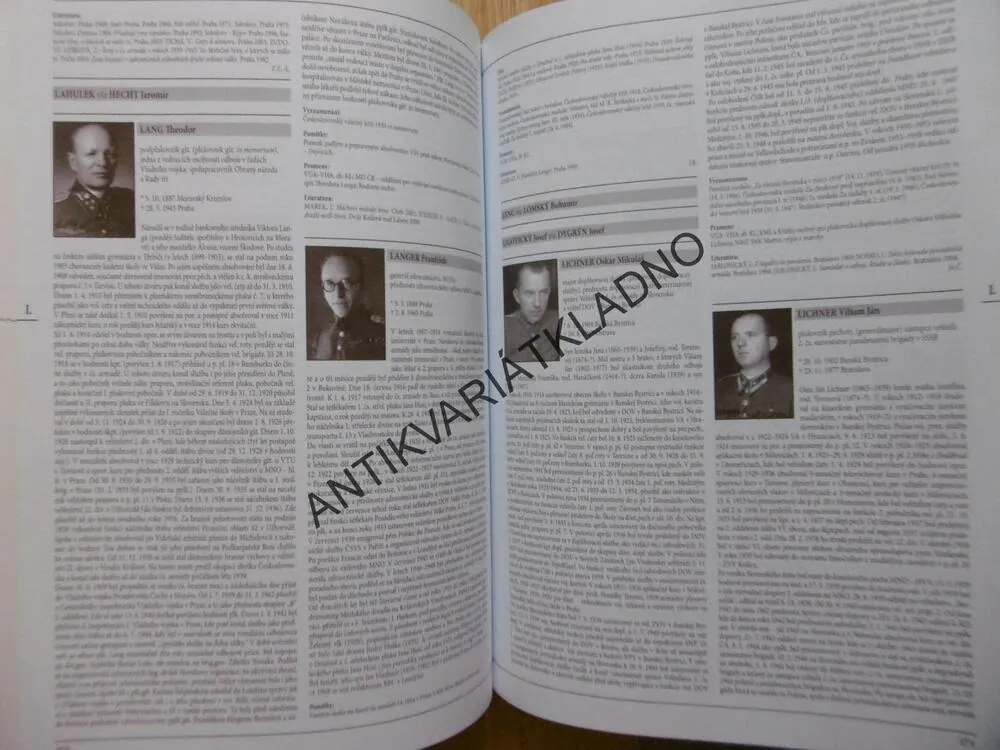 VOJENSKÉ OSOBNOSTI ČESKOSLOVENSKÉHO ODBOJE 1939-45, **an