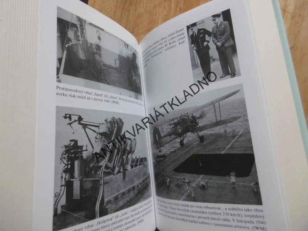 BOJUJTE S NEPŘÍTELEM ZBLÍZKA, BRITSKÉ VÁLEČNÉ NÁMOŘNICTVO ZA DRUHÉ SVĚTOVÉ VÁLKY, 3., CORRELLI BARNETT, **an