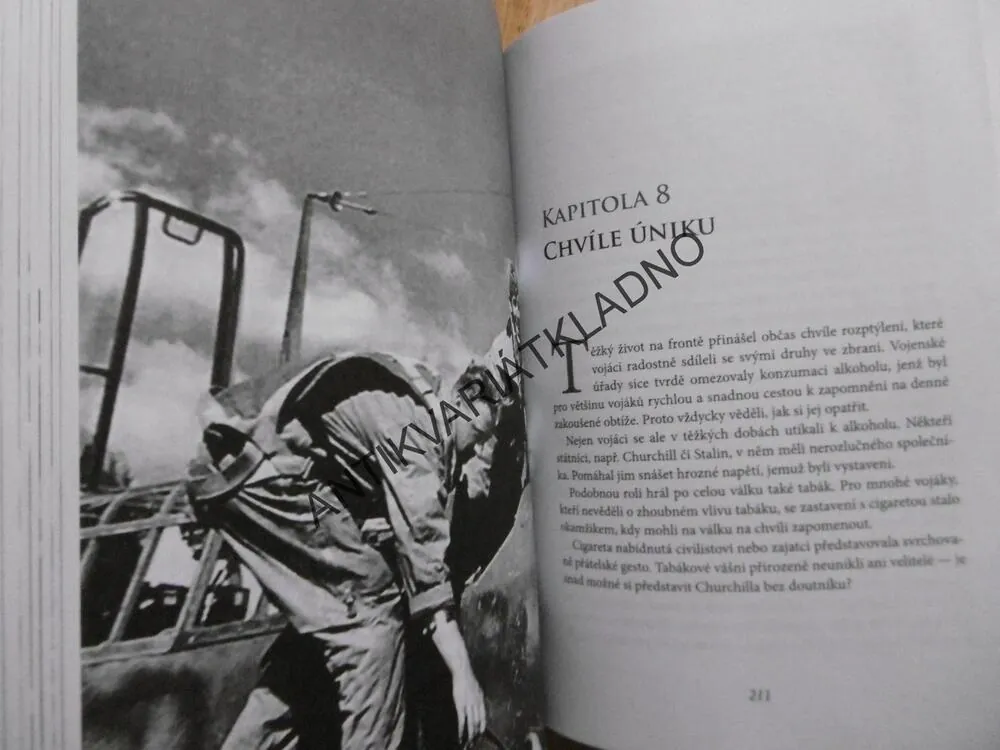 PODIVUHODNÉ PŘÍBĚHY DRUHÉ SVĚTOVÉ VÁLKY, ŘADA KURIOZIT Z FRONTY I TÝLU, JESÚS HERNÁNDEZ, **an