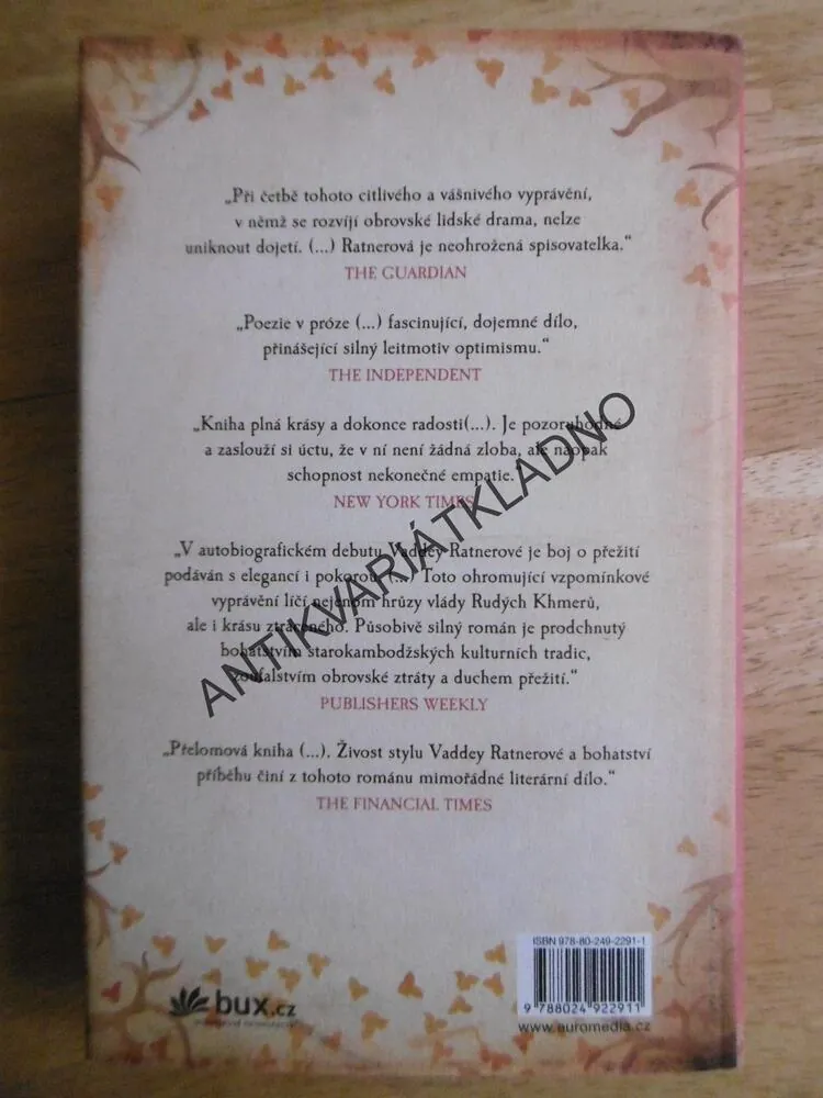 STÍN BANYÁNU, VADDEY RATNEROVÁ, **an