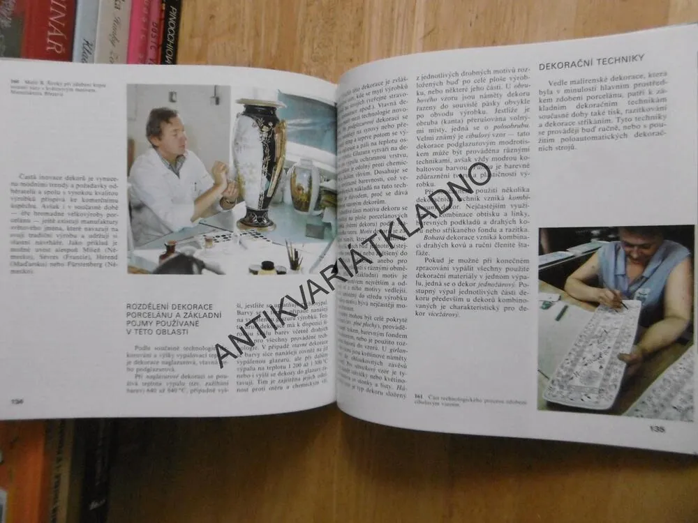 PORCELÁN KOLEM NÁS, JIŘÍ CHLÁDEK, ILONA NOVÁ, **an