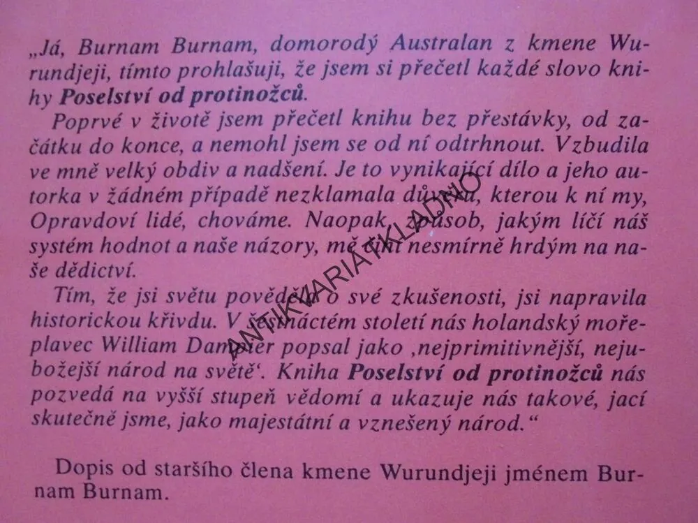 POSELSTVÍ OD PROTINOŽCŮ, MARLO MORGANOVÁ, **an