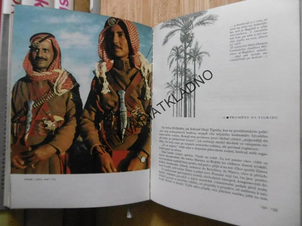 TISÍC A DVĚ NOCI, JIŘÍ HANZELKA, MIROSLAV ZIKMUND, 