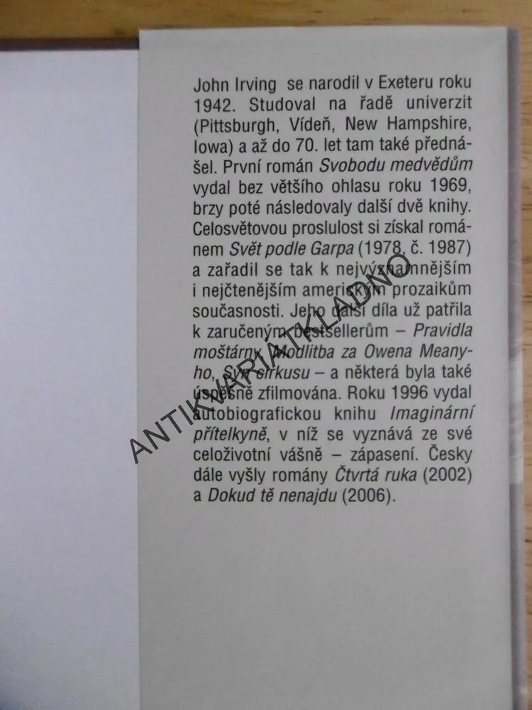 POSLEDNÍ NOC NA KLIKATÉ ŘECE, JOHN IRVING, **an