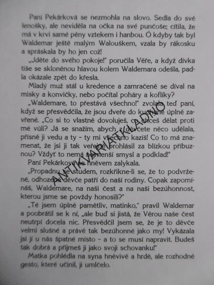 GRANÁTY, VLASTA JAVOŘICKÁ, **an