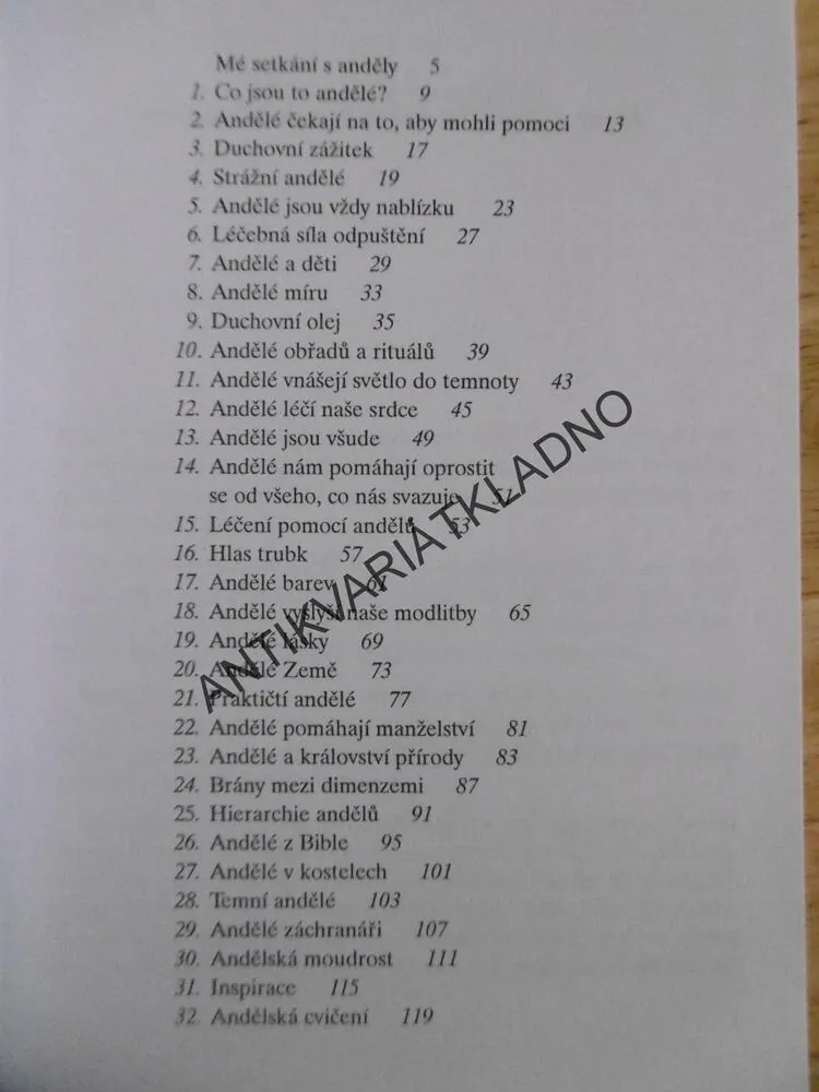 SVĚTLA ANDĚLŮ, ANDĚLÉ NÁM POMÁHAJÍ, DIANA COOPER