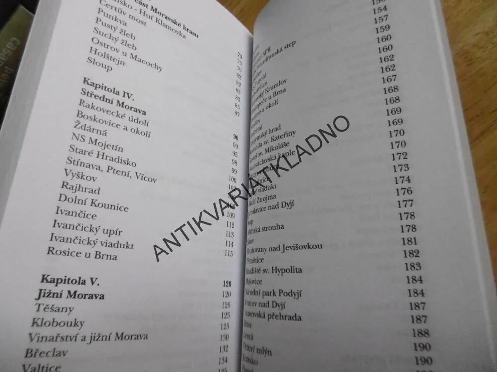TOULKY MORAVOU, LADISLAV KOVÁŘ, 