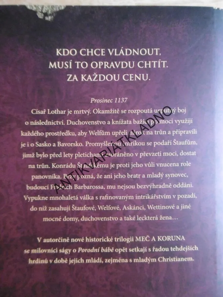 MEČ A KORUNA, MISTR MYSTIFIKACE, SABINE EBERTOVÁ, **an