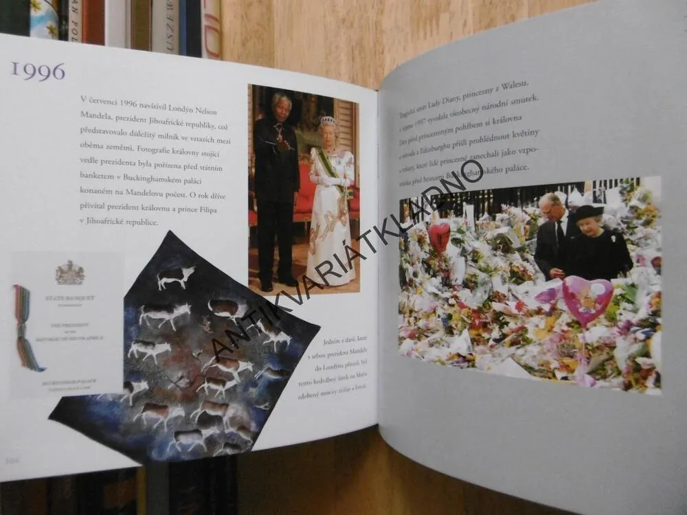 KRÁLOVNA ALŽBĚTA II., PAMĚTNÍ ALBUM K DIAMANTOVÉMU VÝROČÍ VLÁDY, **an