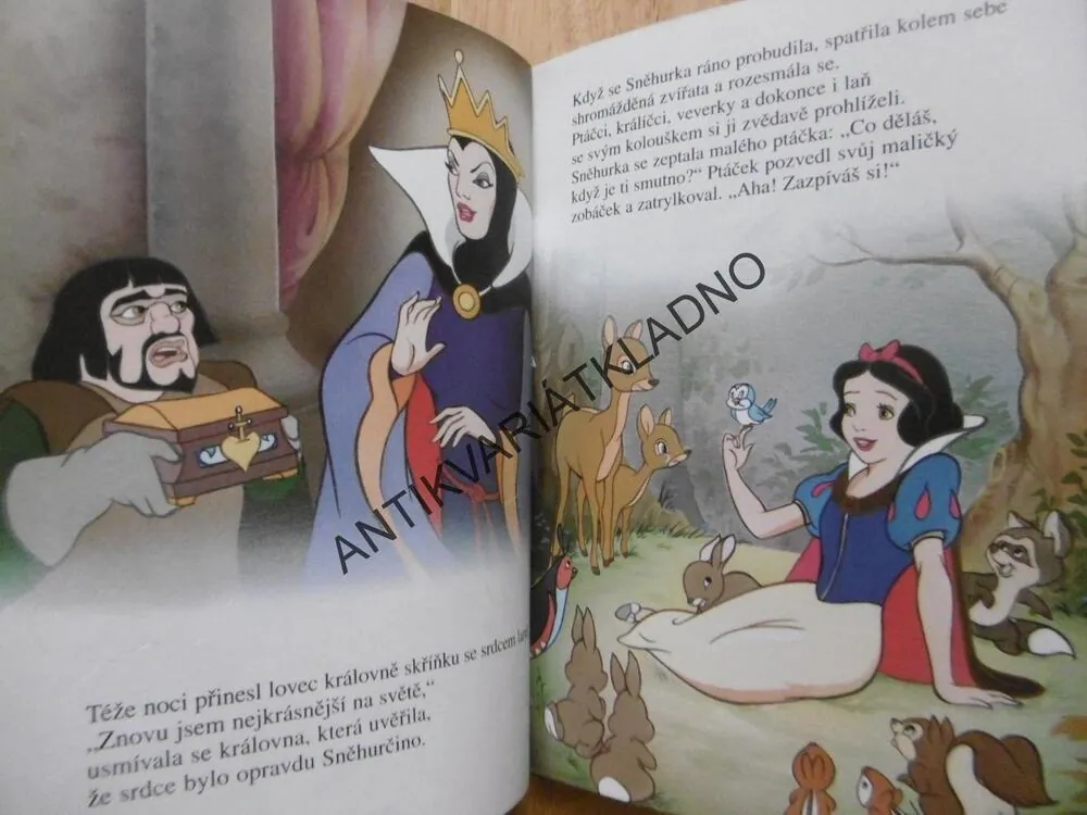SNĚHURKA A SEDM TRPASLÍKŮ, WALT DISNEY, **an