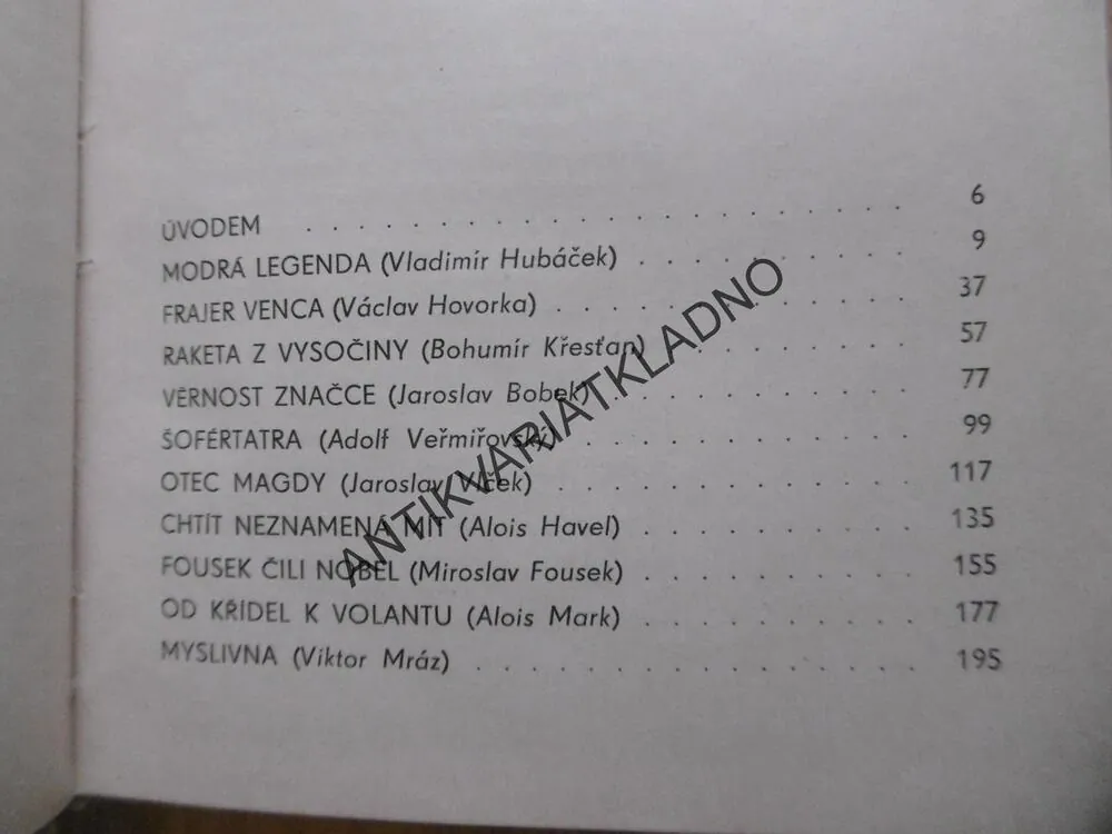ZAPRÁŠENÉ OKTANY, DALIBOR JANEK, ZÁVODY FORMULE