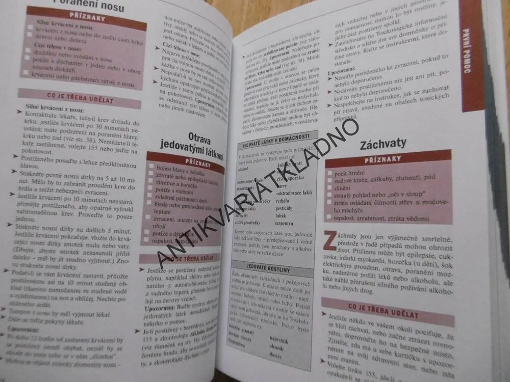 RODINNÝ DOMÁCÍ LÉKAŘ, RADY NA VÍCE NEŽ 300 ZDRAVOTNÍCH PROBLÉMŮ, **an