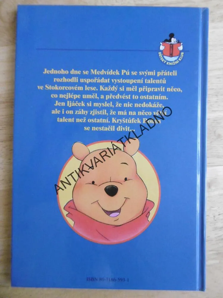 PŘEDSTAVENÍ PRO MEDVÍDEK PÚ, WALT DISNEY, **an