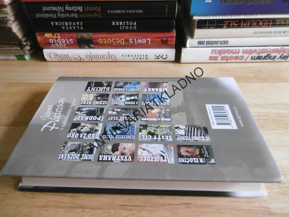ČERNÝ TYGR, JAMES PATTERSON, **an