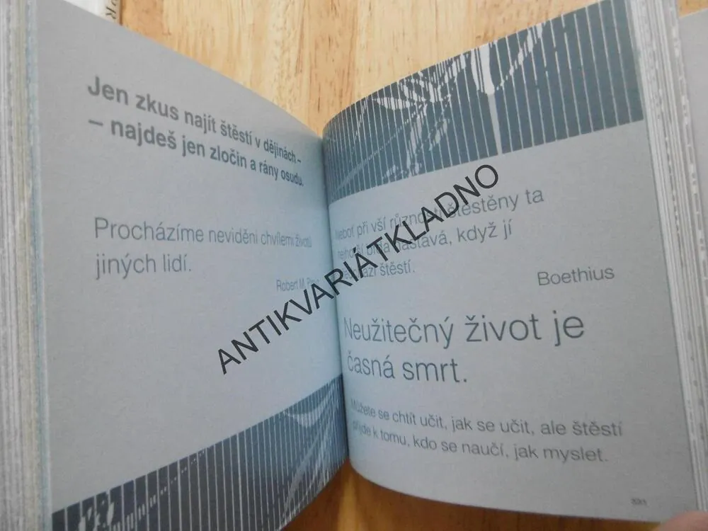 TISÍCKRÁT...ŠTĚSTÍ, DAVID BAIRD, **an