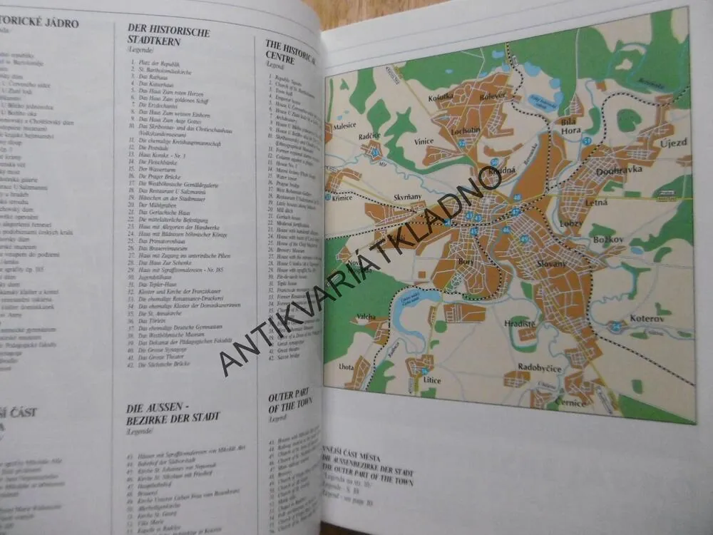 PERLY MINULOSTI, PLZEŇ, HISTORICKÉ JÁDRO VNĚJŠÍ ČÁST, VÍCEJAZYČNÉ, **an