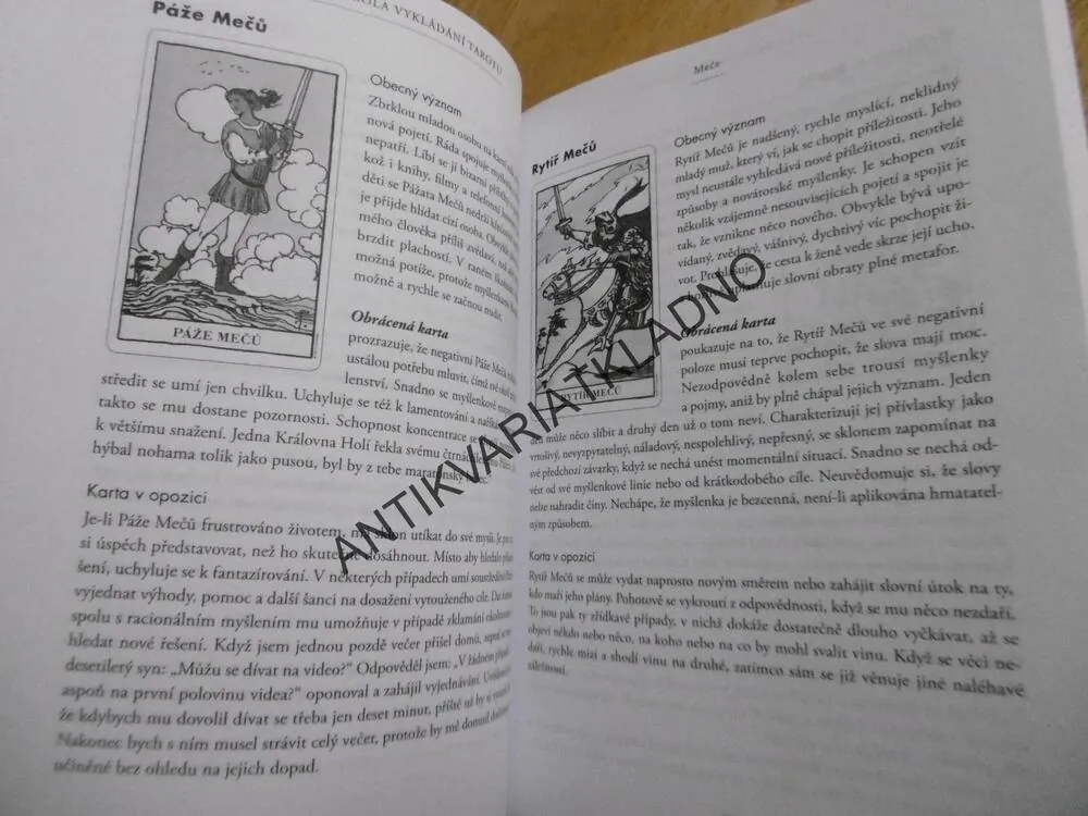 VELKÁ ŠKOLA VYKLÁDÁNÍ TAROTU, PAUL FENTON-SMITH, TAROT, KARTY,