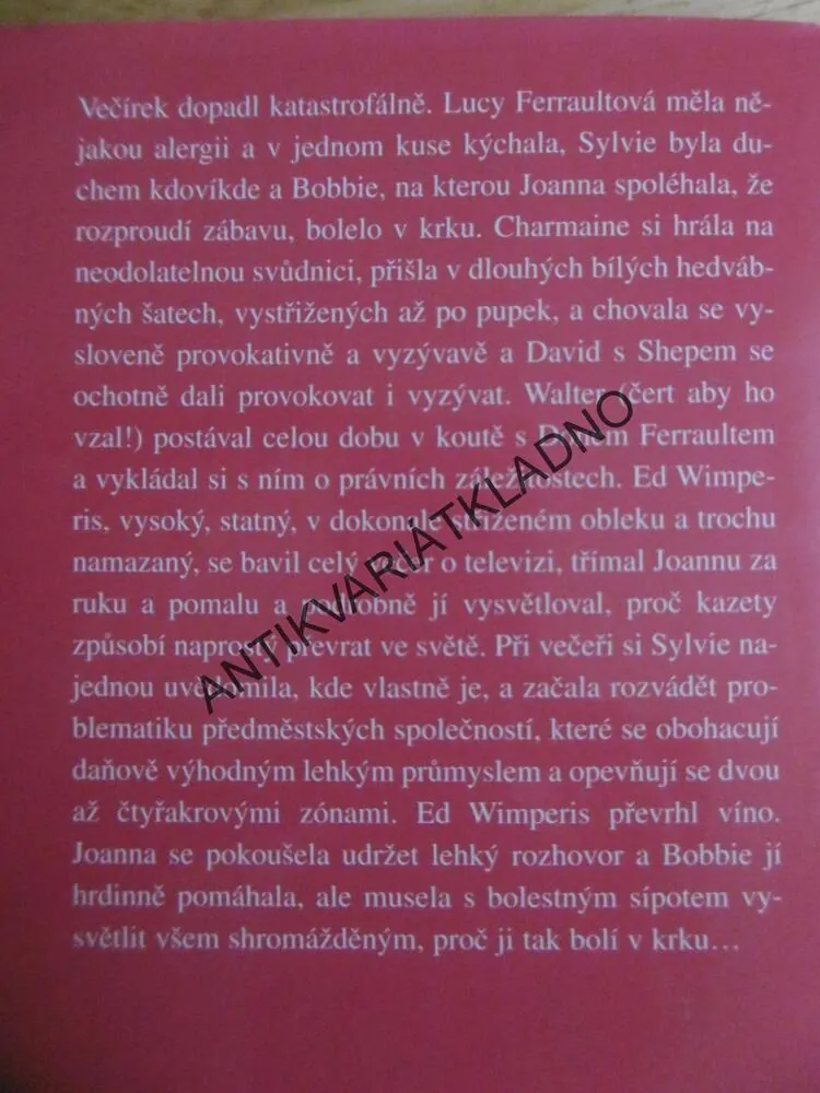 STEPFORDSKÉ PANIČKY, IRA LEVIN, **an