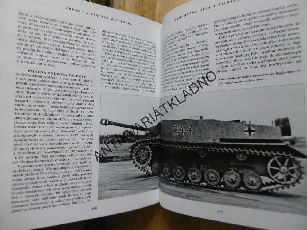 SS ZBRANĚ A TAKTIKA WAFFEN-SS, STEPHEN HART, **an
