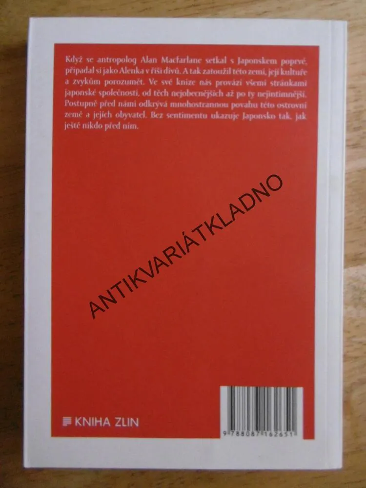 JAPONSKO ZA ZRCADLEM, ALAN MACFARLANE, **an