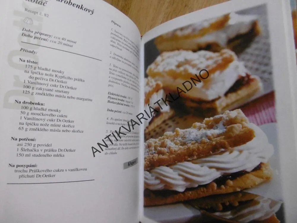 PEČEME S LÁSKOU 2., DR. OETKER, 52 RYCHLÝCH RECEPTŮ NA PLECH, **an