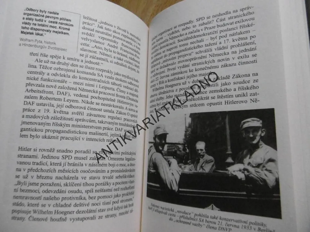 UCHOPENÍ MOCI, GUIDO KNOPP, **an