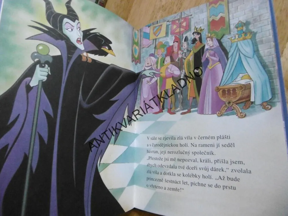 ŠÍPKOVÁ RŮŽENKA, WALT DISNEY, **an