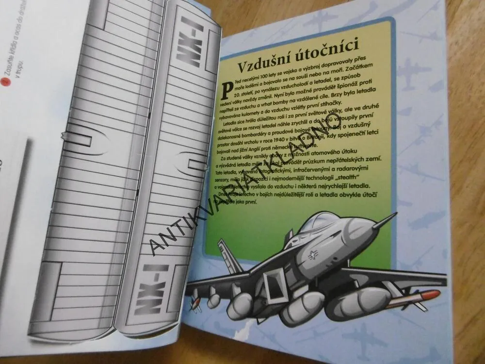 SKLÁDANKY PRO KLUKY, STROJE A LETADLA, AKTIVITY, VYSTŘIHOVÁNKY