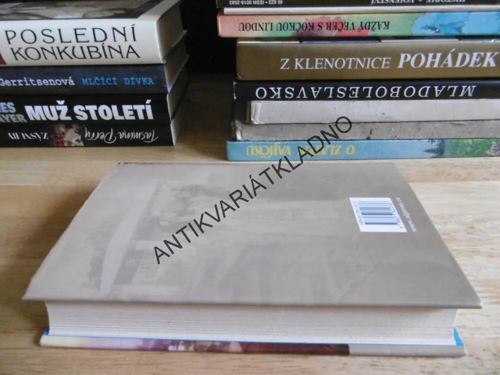 EGYPŤANKY, VE STÍNU PRINCE, JOCELYNE GODARD, **an