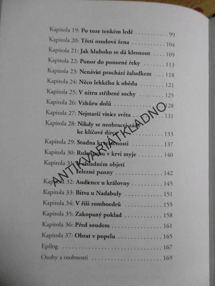 JURAJ JÁNOŠÍK, PROTI DRAČÍMU ŘÁDU, SVETOZÁR OLOVRANT, **an